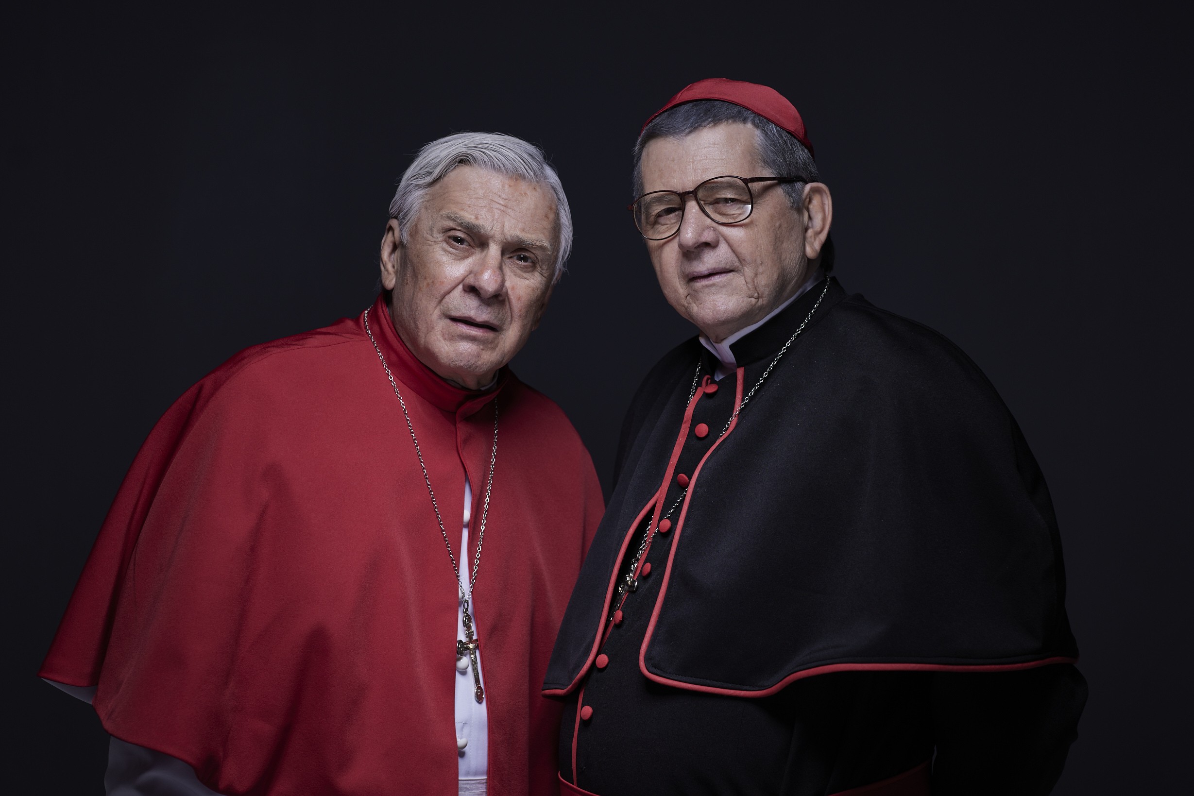Teatro (Claudia Chaves): “‘Dois Papas’ tem um longo caminho”, diz Zécarlos