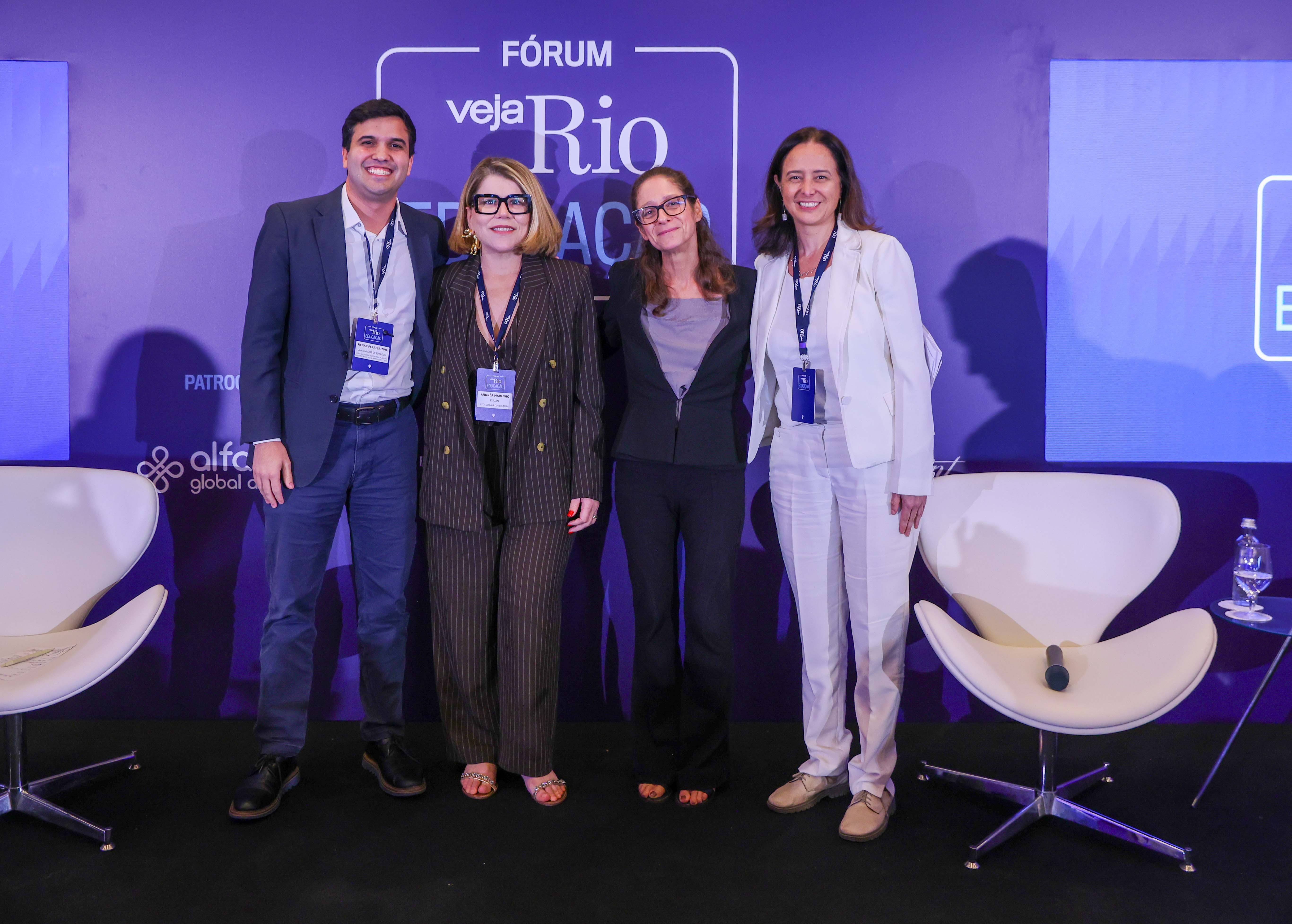 Sala de aula tecnológica: hoje, o papel do professor vai além do ensino