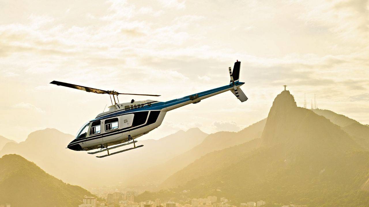Fugindo pelo alto: o que explica o aumento de helicópteros no estado