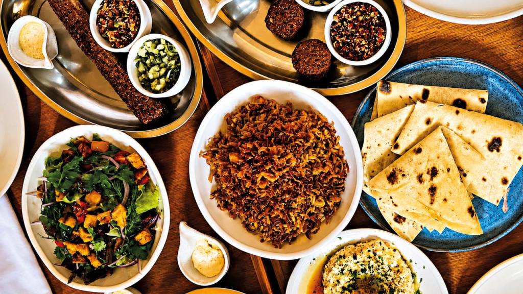 Novos menus executivos elevam a hora do almoço