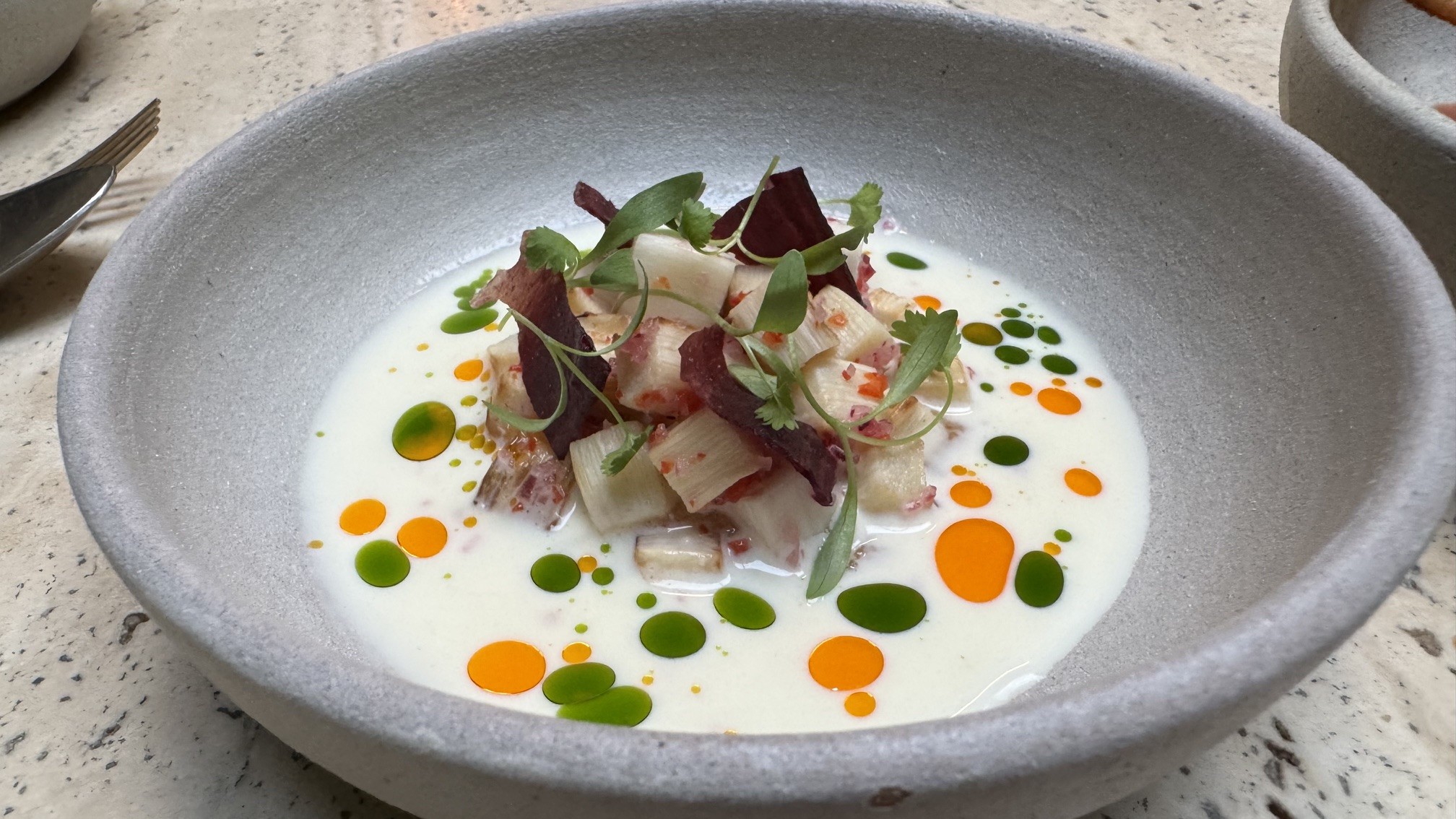 Emiliano Rio completa 10 anos e apresenta novo menu do restaurante Emile