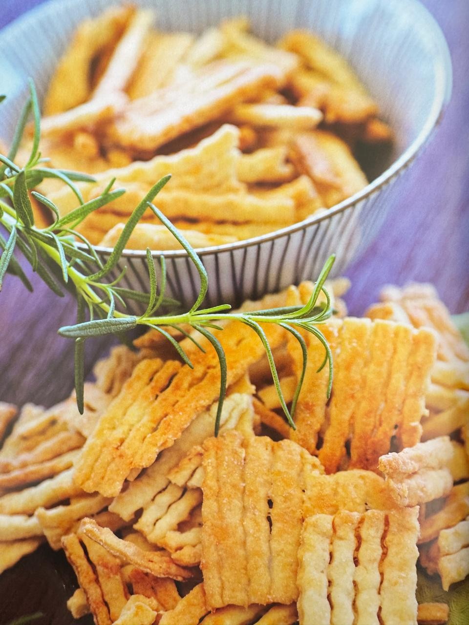Receita de palitinho de queijo: é impossível parar de comer