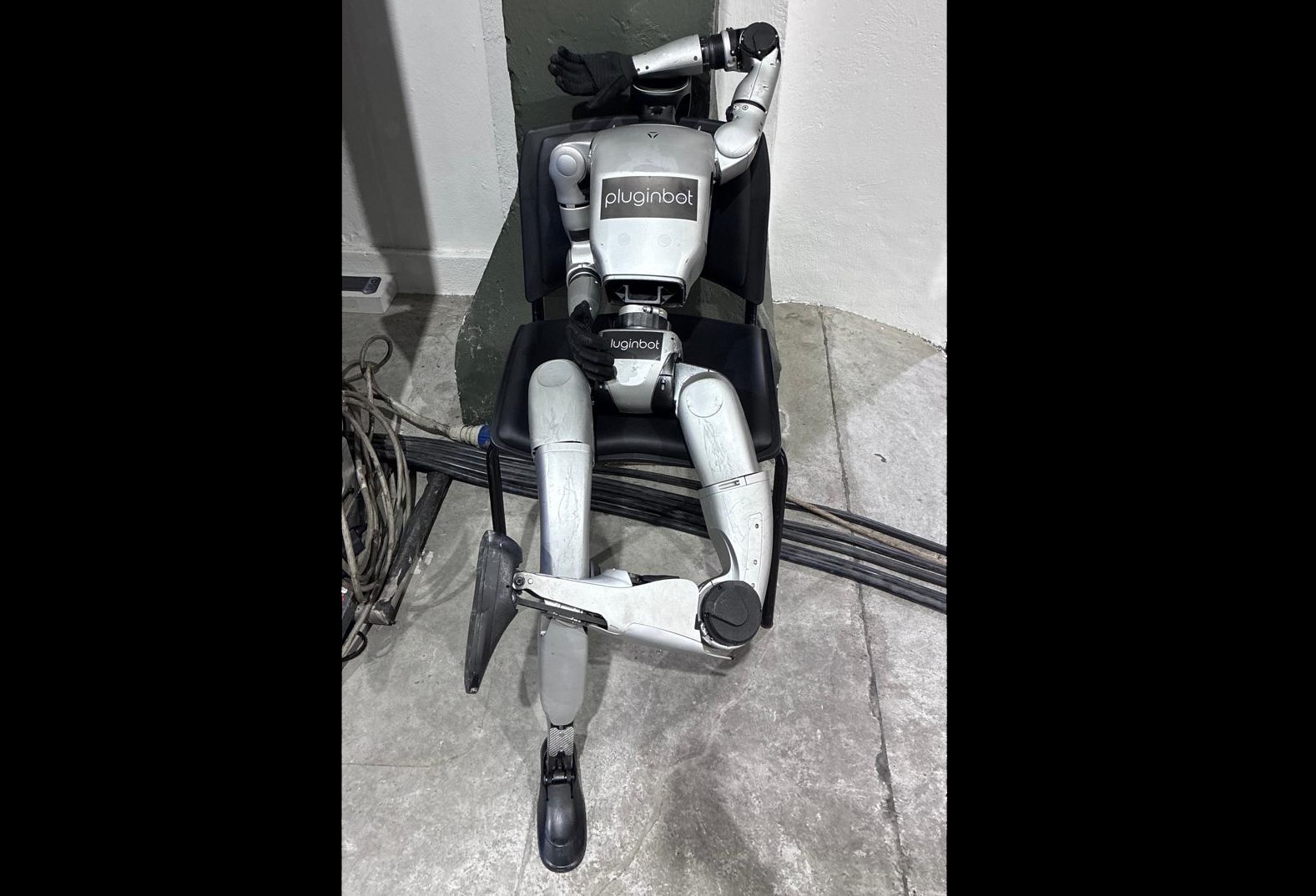 O robô ficou exausto: não aguentou o pique dos humanos no RIW